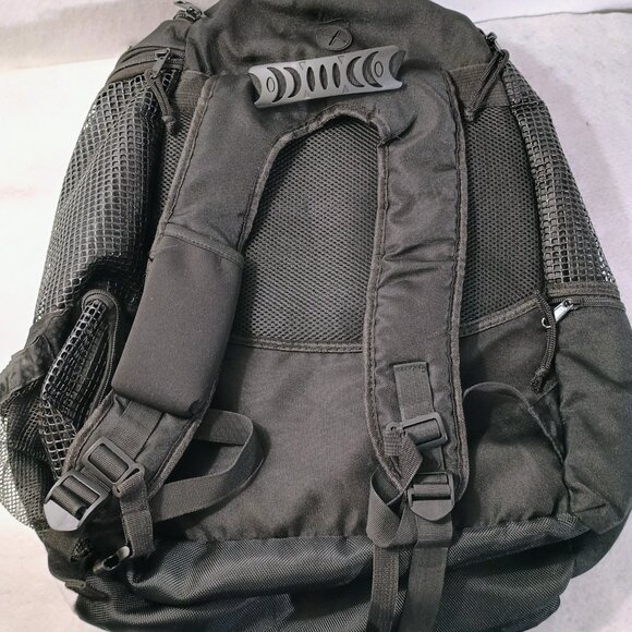 EUC: Ironman Black & White Memorial Hermann Texas Triathlon Gear Bag - Picture 2 of 8